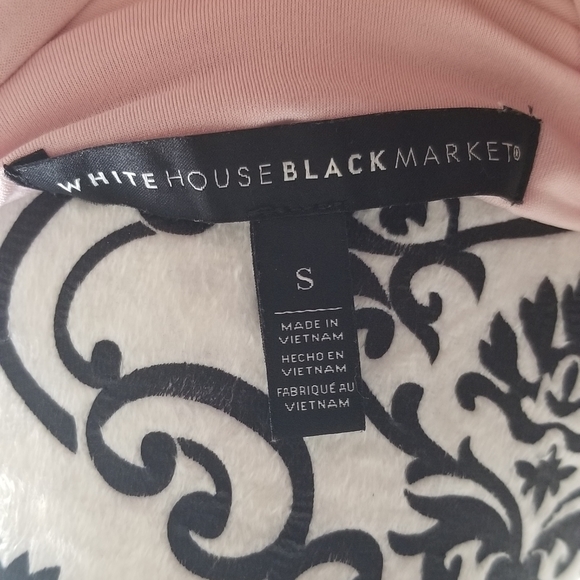 V neck tank from WHBM - Picture 6 of 7